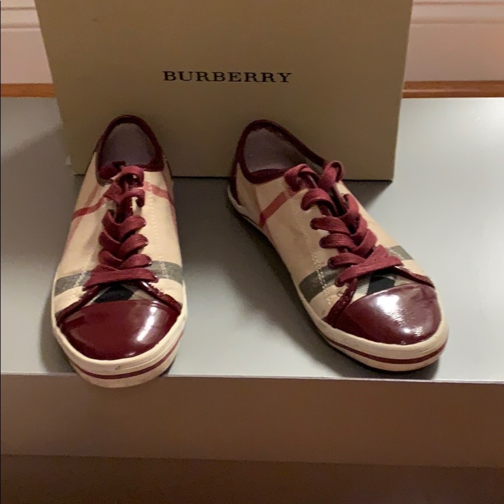 Women sneakers